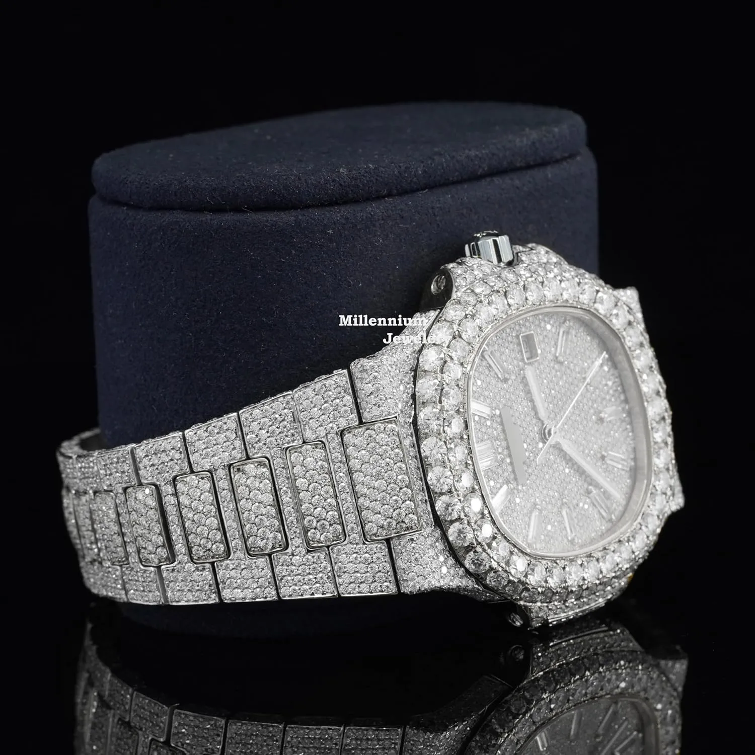 25 Carat Amazing Crafted Moissanite Round Cut Diamond Iced Out Sapphire Crystal Glass Automatic Self Wind Wrist Watch for Men