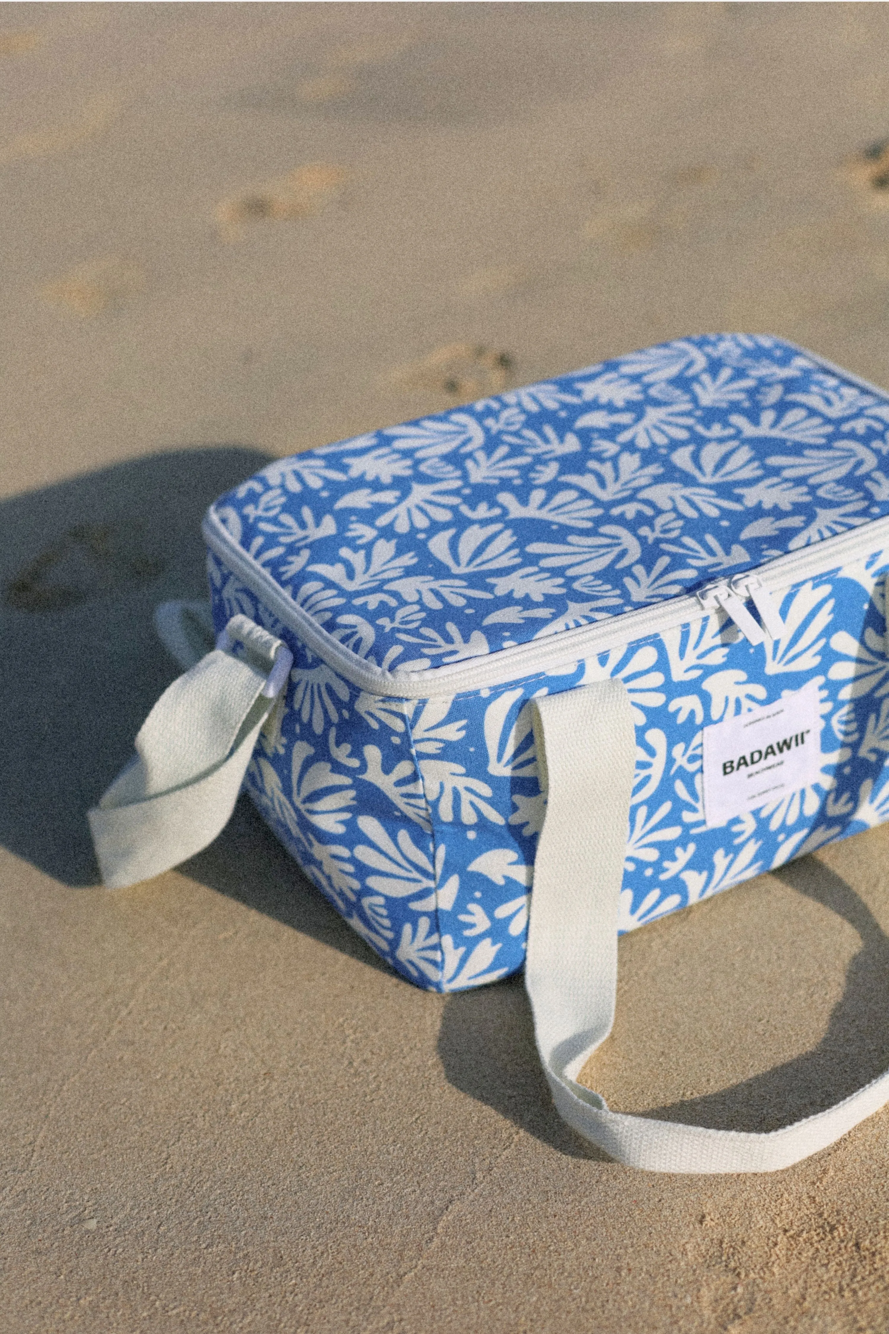 BEACH COOLER BAG - Deep Sea Corals