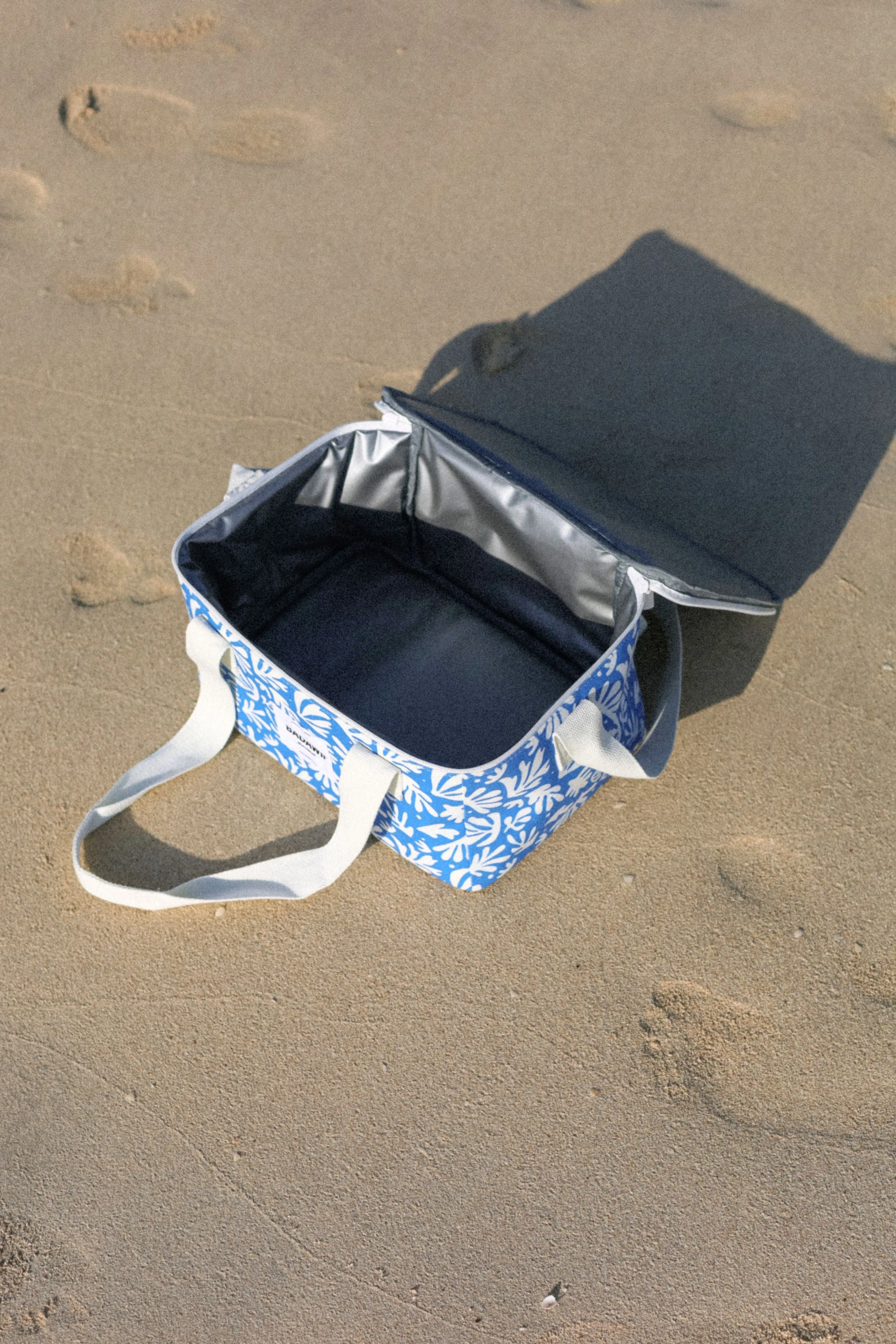 BEACH COOLER BAG - Deep Sea Corals