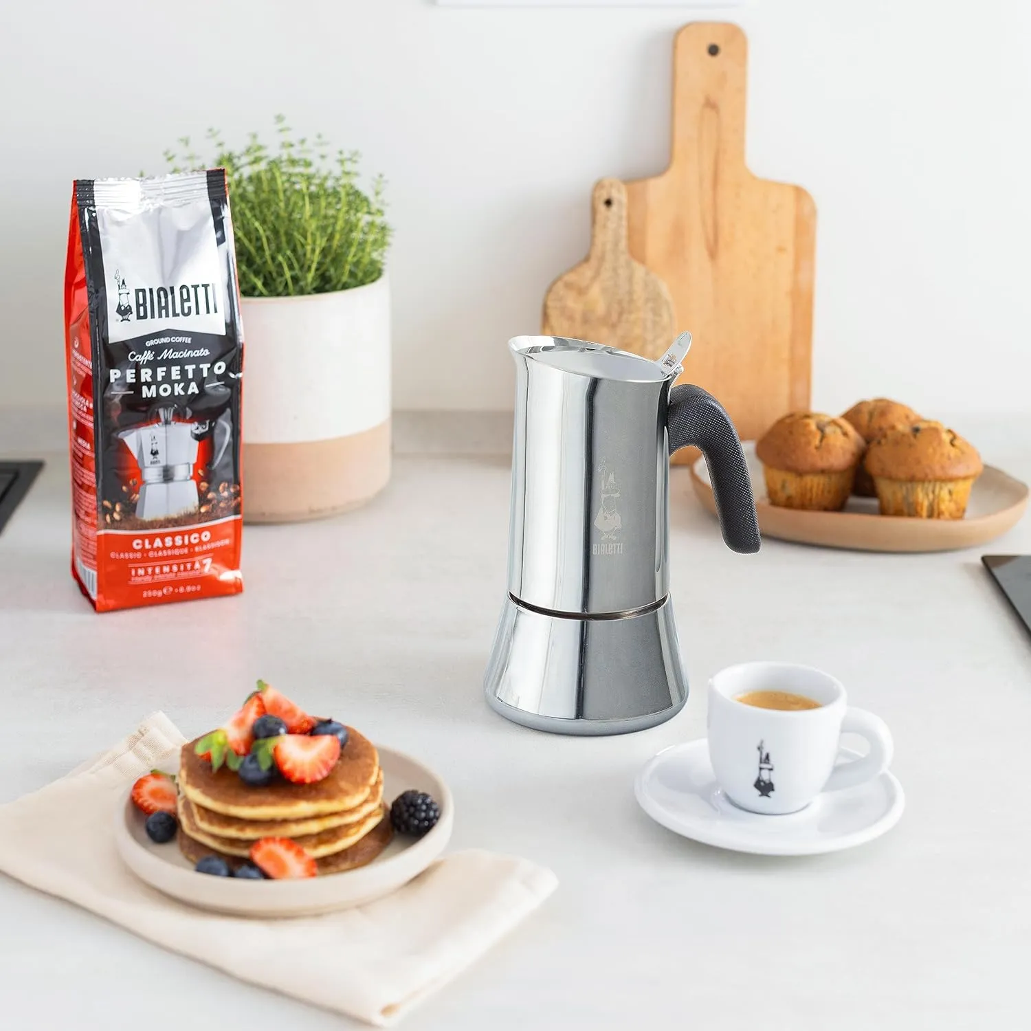 Bialetti - New Venus Induction, Stovetop Coffee Maker, Suitable for all Types of Hobs, Stainless Steel, 10 Cups (15.5 Oz), Silver