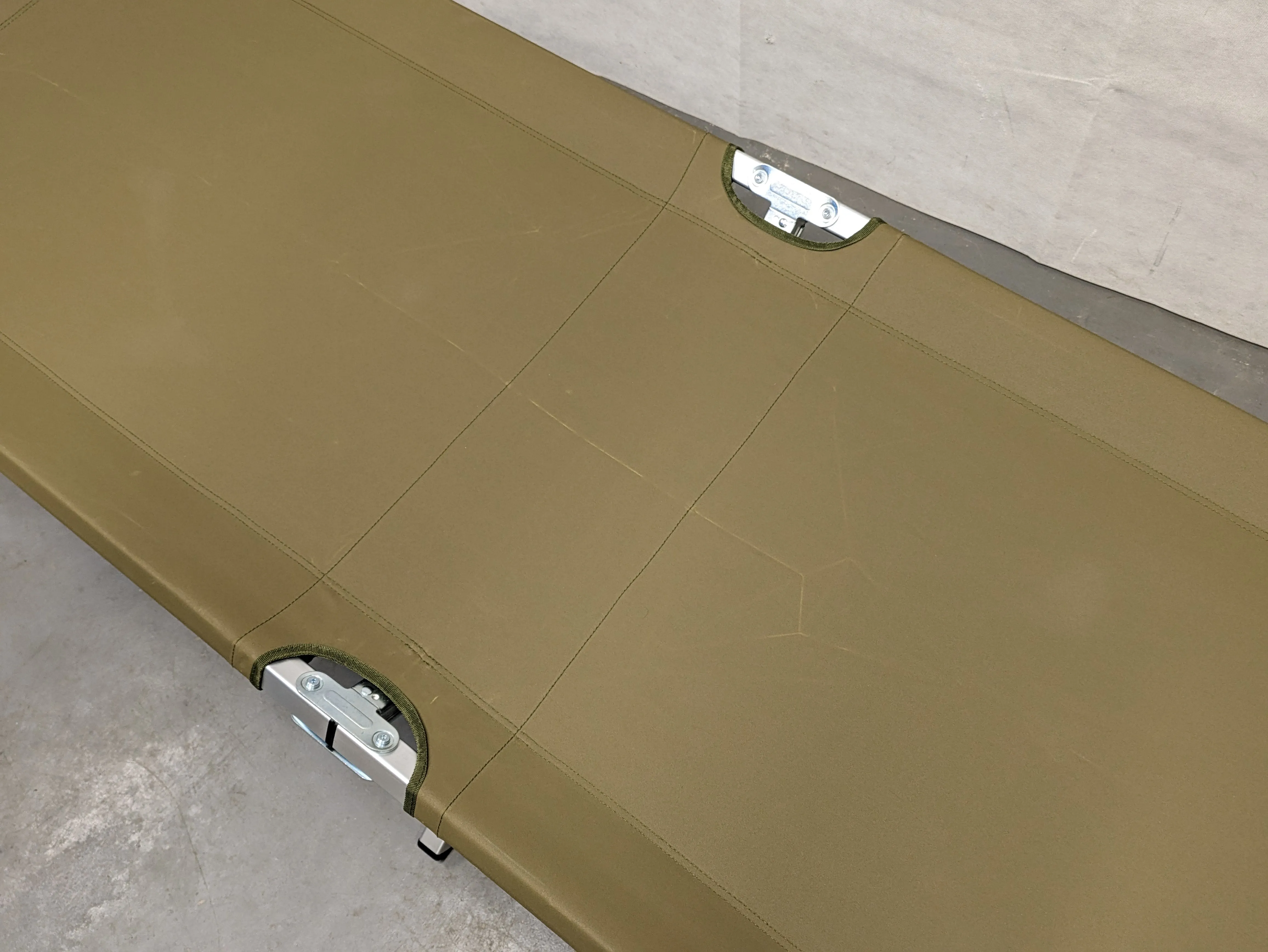 British Army XL Folding Aluminium Cot Camp Bed - NEW
