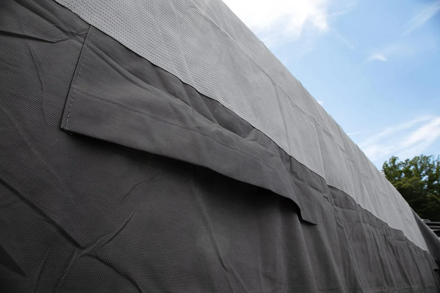 Camco ULTRAGuard 10-12-Ft Pop-Up Camper/RV Cover - Features Covered Air Vents & Cinching Straps - Crafted of Spunbond Polypropylene - Includes Storage Bag for RV Storage and Organization (45762)
