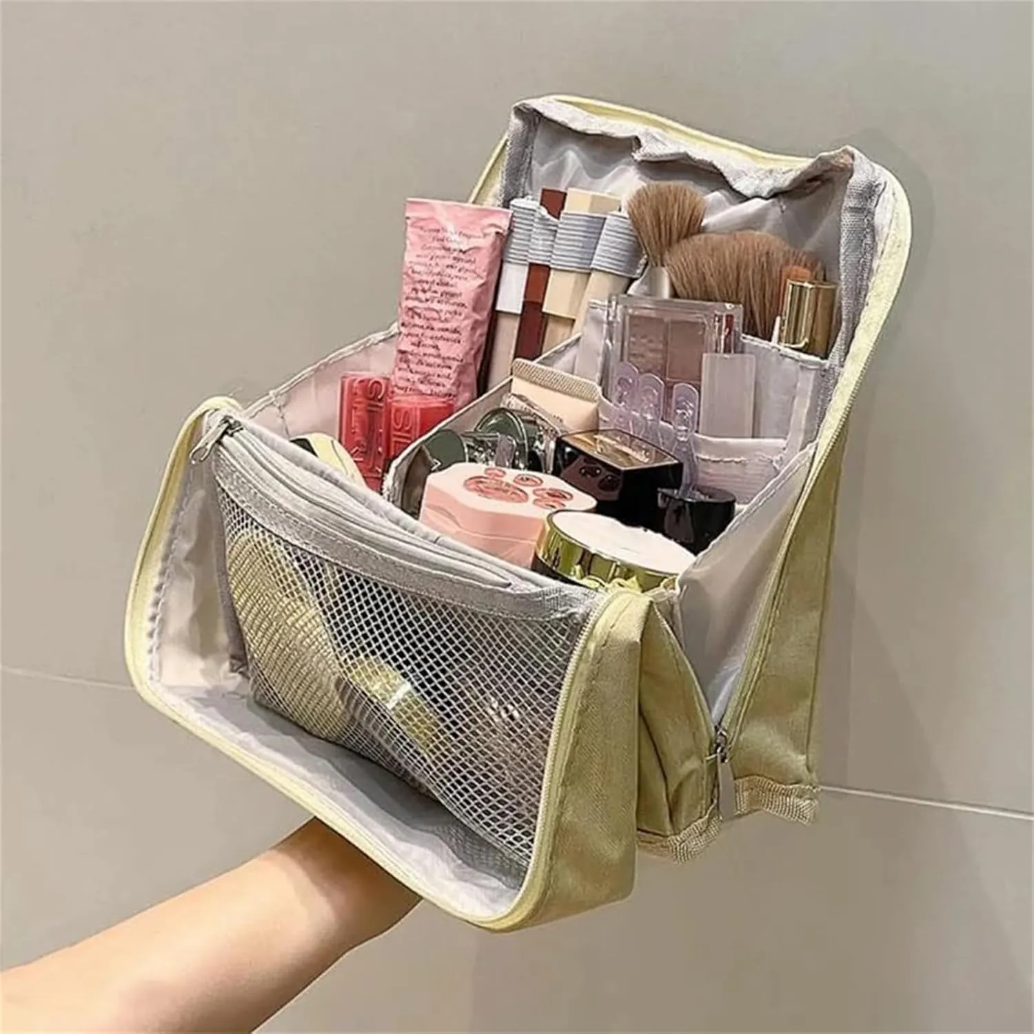 Doresty Makeup Bag, Standing Makeup Bag – Portable, Large Capacity, Vertical Large Opening Waterproof Multifunctional Make up Bags with Compartments, Smart Partitioning, Travel-Friendly (Wine red)