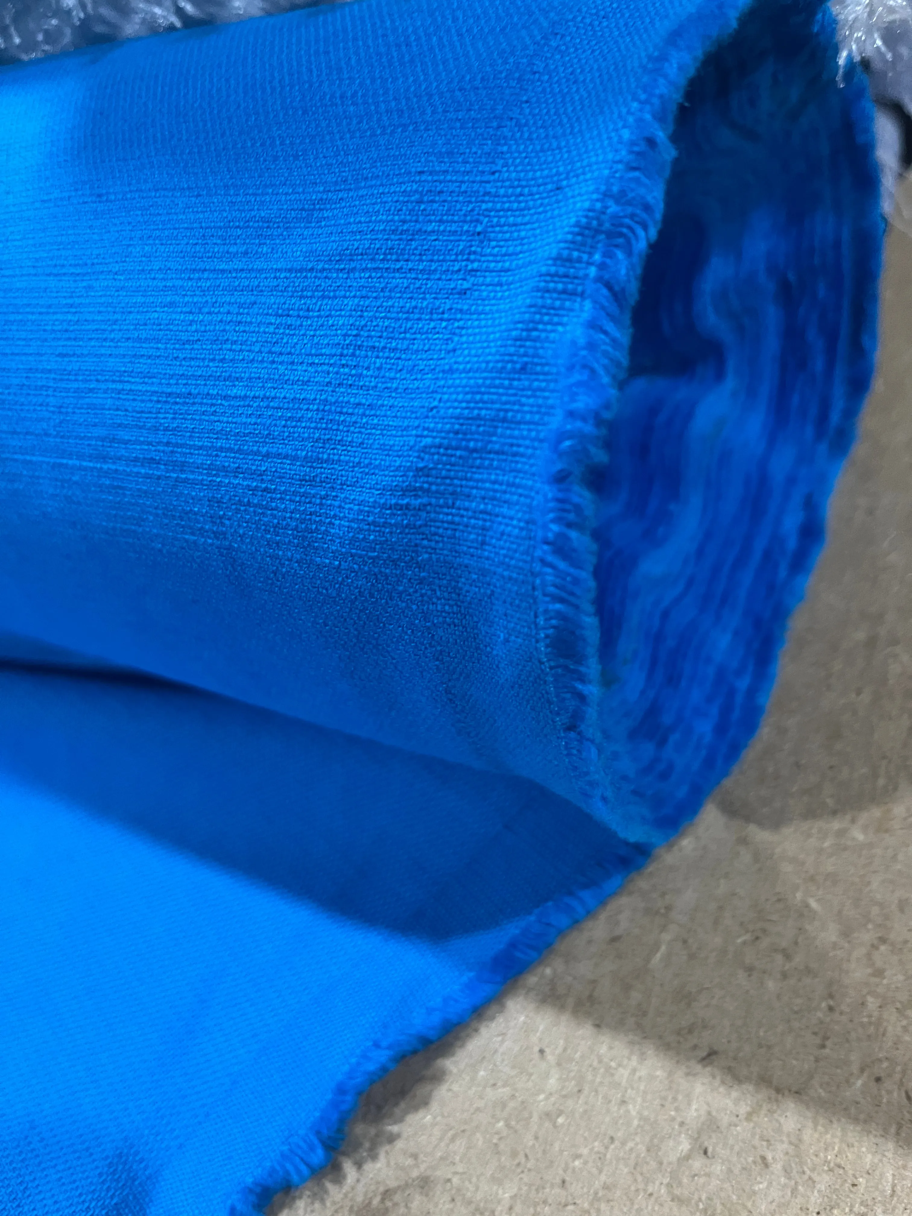 E01 FURORE 100 heavy linen/cotton turquoise/blue
