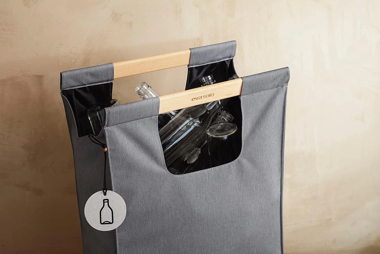 Eva Solo | Waste Separation Bag 7.4 Gallon (28 litres) | Beechwood Handles with Magnet Closure | Robust Stable Waste Separation Bag | Dark Grey