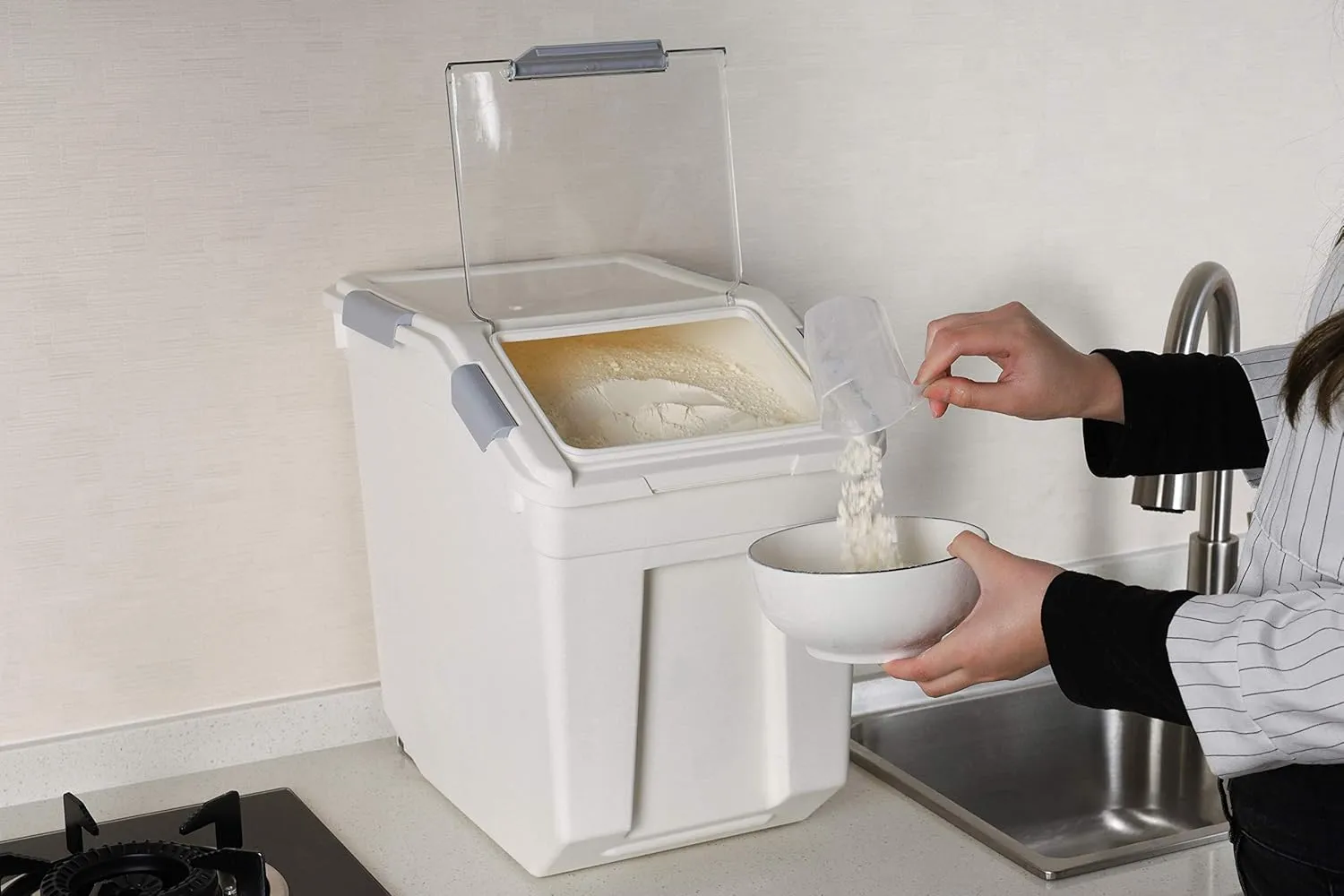 Flour Storage Container 25 lb (‎25 Liters) with Wheels Seal Locking Lid PP (Pack-2)