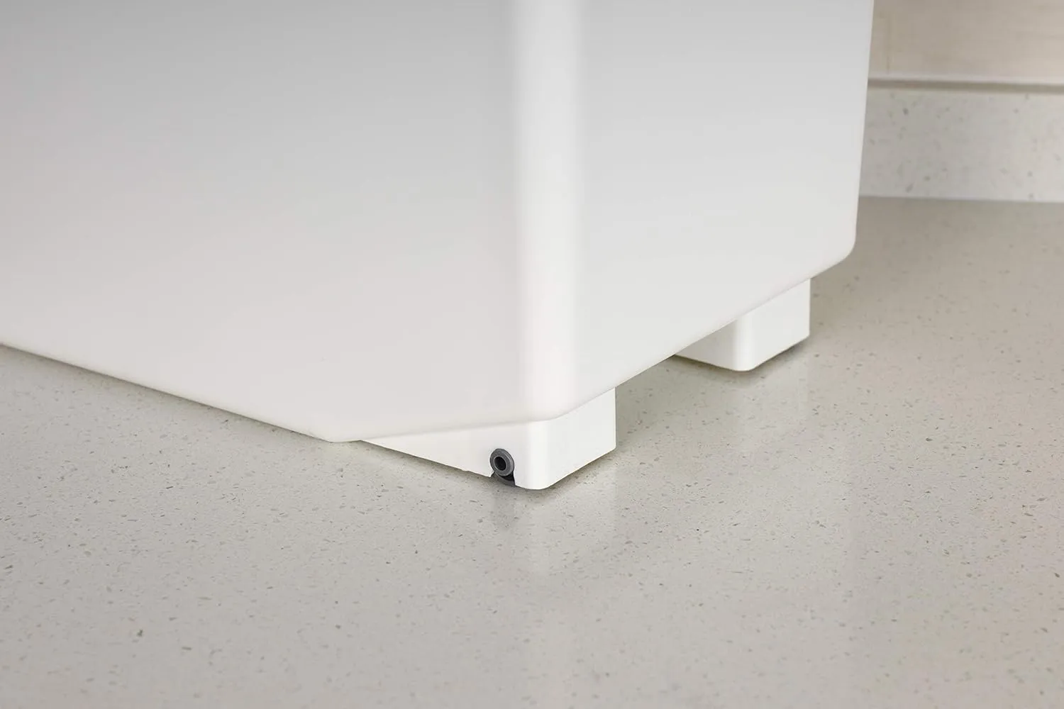Flour Storage Container 25 lb (‎25 Liters) with Wheels Seal Locking Lid PP (Pack-2)