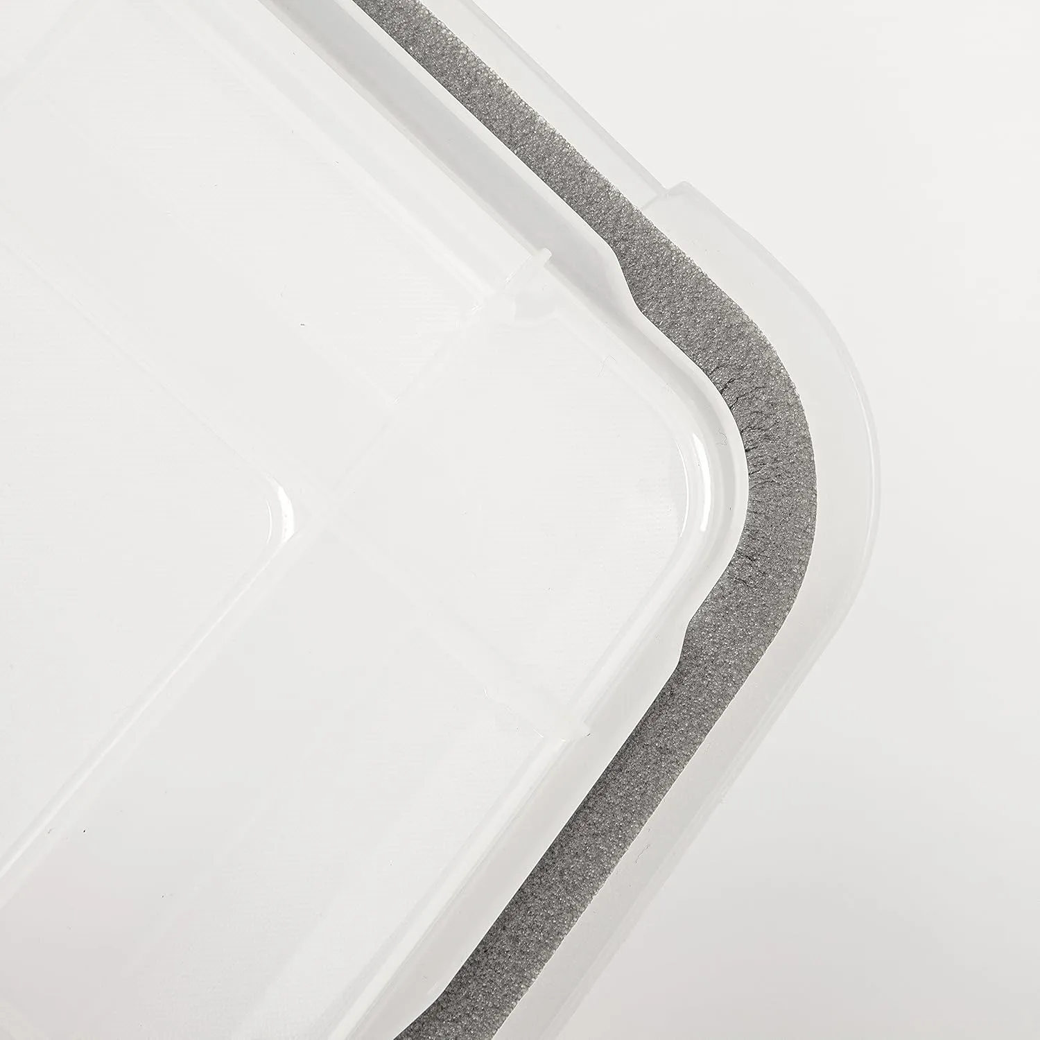 IRIS USA 30 Quart WEATHERPRO Plastic Storage Box with Durable Lid and Seal and Secure Latching Buckles, Clear with Black Buckles, 1 Pack