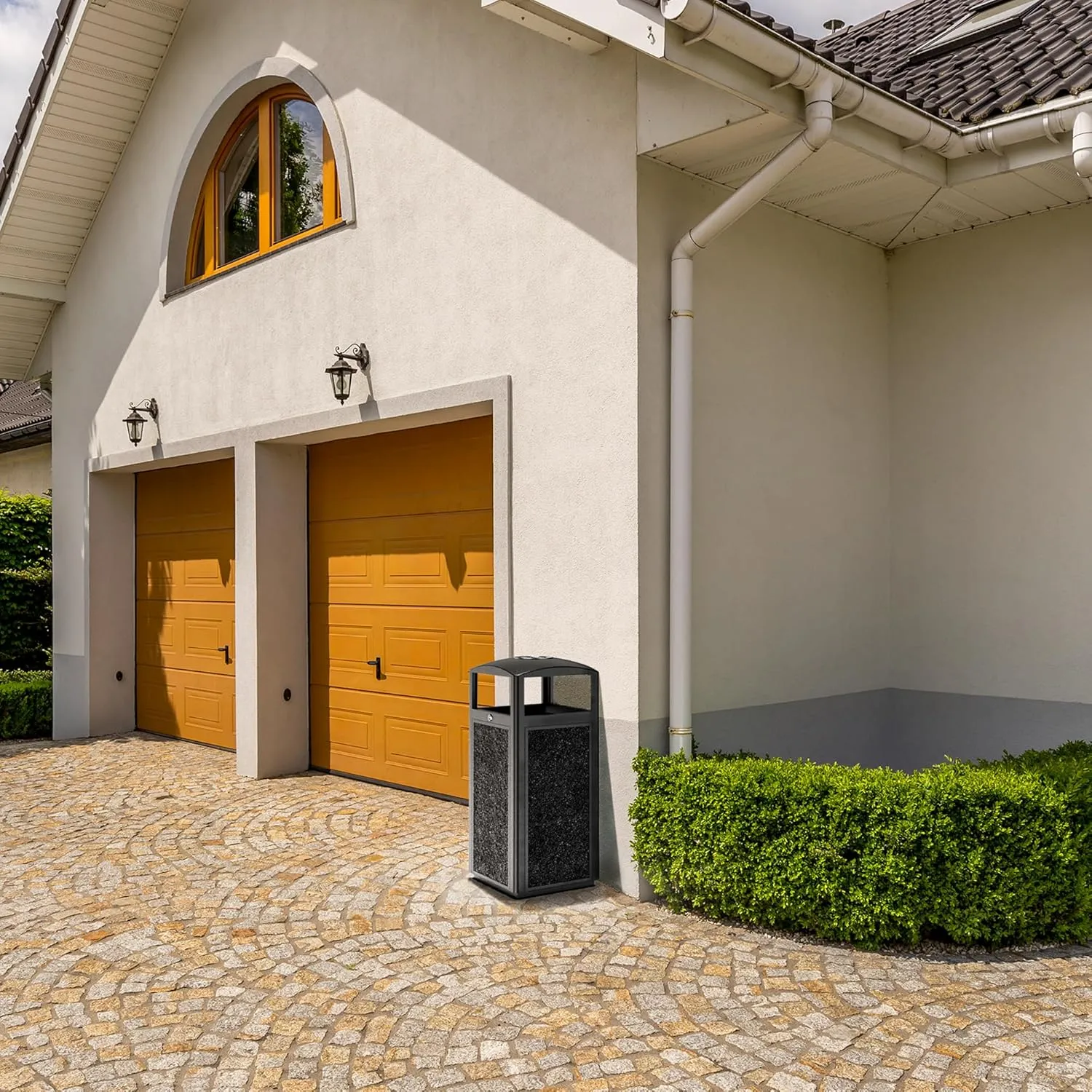 Outdoor Commercial Trash Can with Lid, Lockable Heavy-Duty Metal Waste Bin, Removable Liner, Fireproof & Weatherproof Garbage Container for Parks, Streets, Public Spaces, 36x16x16