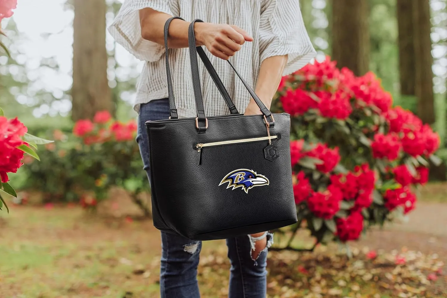 PICNIC TIME NFL Uptown Cooler Tote Bag, Insulated Purse Lunch Bag, Stylish Beach Bag Soft Cooler, (Black)