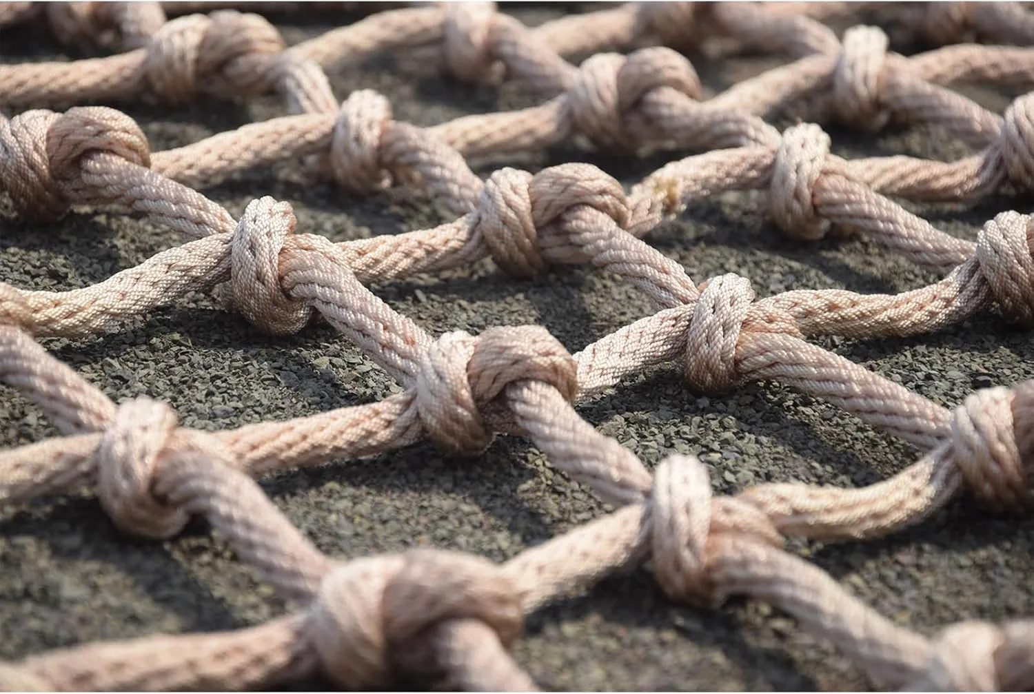 Polyester Playground Climbing Net, Climbing Cargo Rope Net, Safety Protection Net, Heavy Duty Climbing Net for Outdoor, Rope Ladder, Treehouse(Size:1Mx4M(3.3FTx13.1FT))