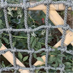 Polyester Rope Playground Climbing Net, Safety Protection Net, Heavy Duty Climbing Net Climbing Cargo Rope Net for Outdoor, Rope Ladder, Swingset, Treehouse(Size:3.3FTx9.8FT)