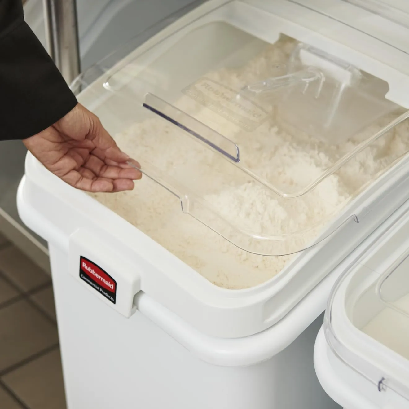 Rubbermaid Commercial Products ProSave Shelf-Storage Ingredient Bin With Scoop, 600-Cup capacity, Plastic, White, Sliding Lid, Container with Wheels for Kitchen/Restaurant Food Organization