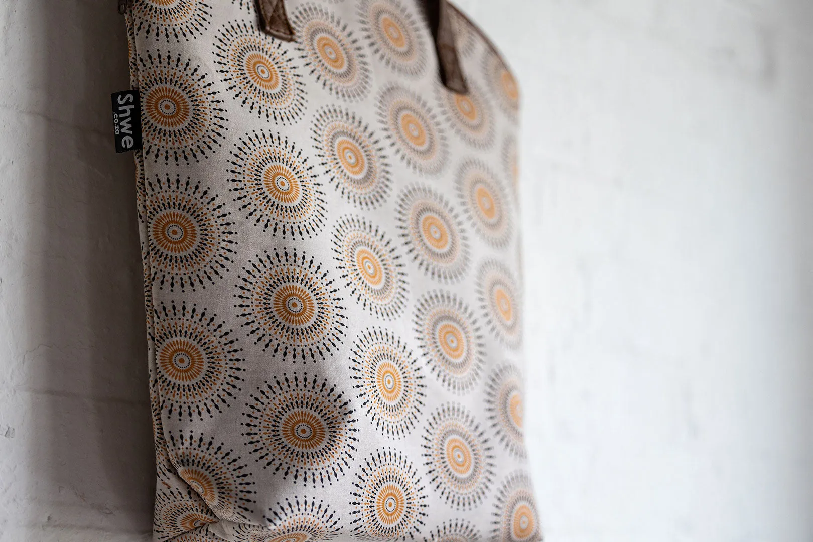 Shwe Shwe Cream Cooler Bag