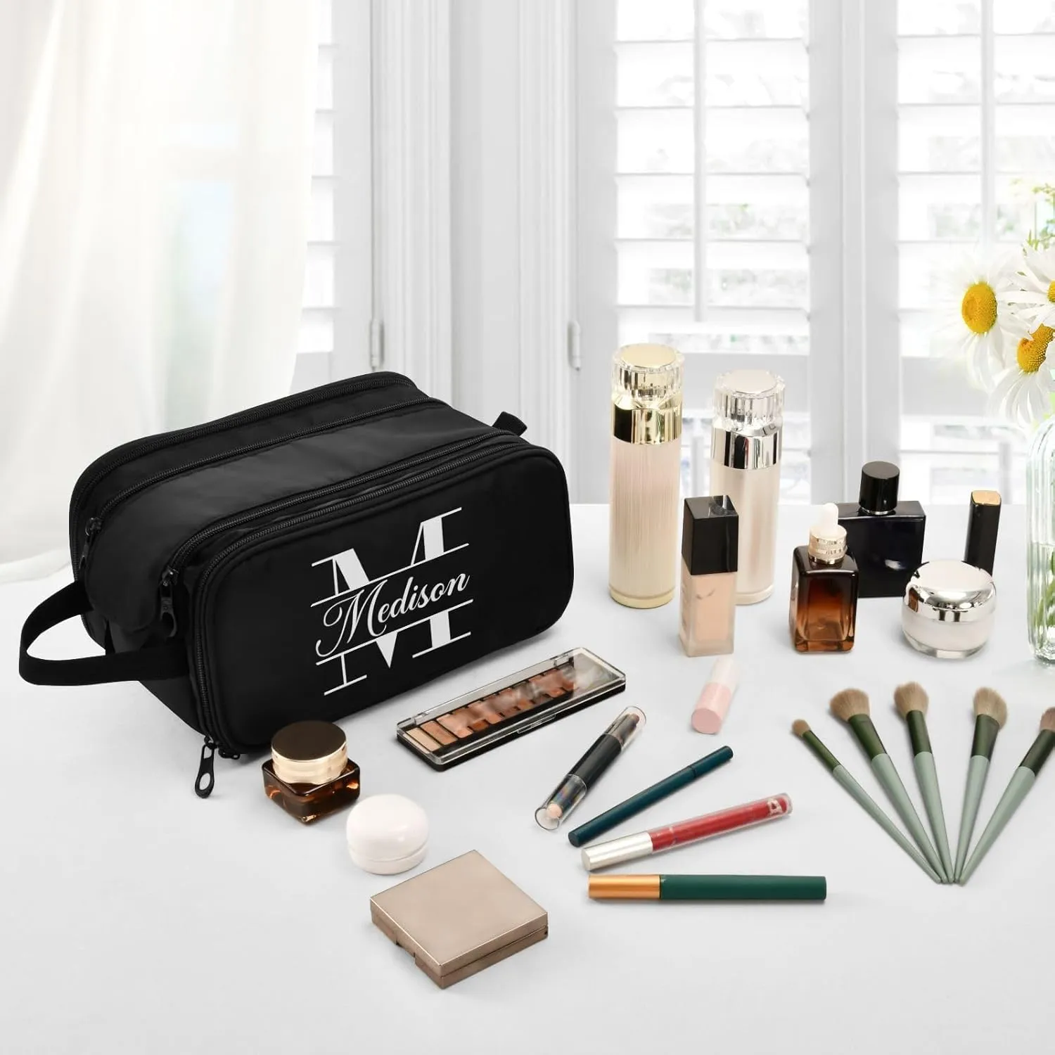 Sinestour Black Custom Makeup Bag, Large Capacity Personalized Toiletry Bag Cosmetic Bag for Travel Shower Jewely Bag for Hotel Adults Necklace