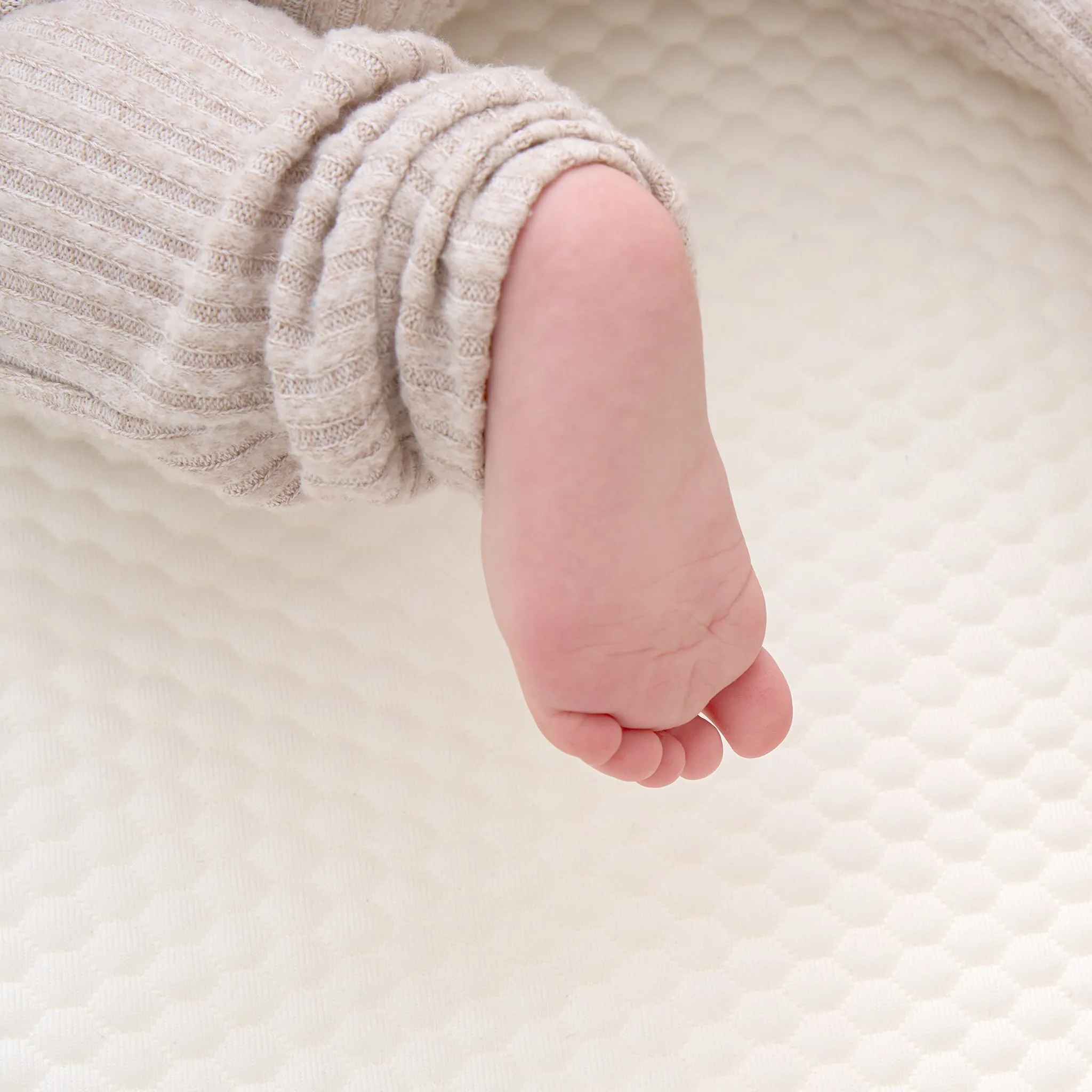 Tiny Dreamer™  - Premium Foam Folding Travel Cot Mattress To Fit BabyBjörn (105 x 60cm)