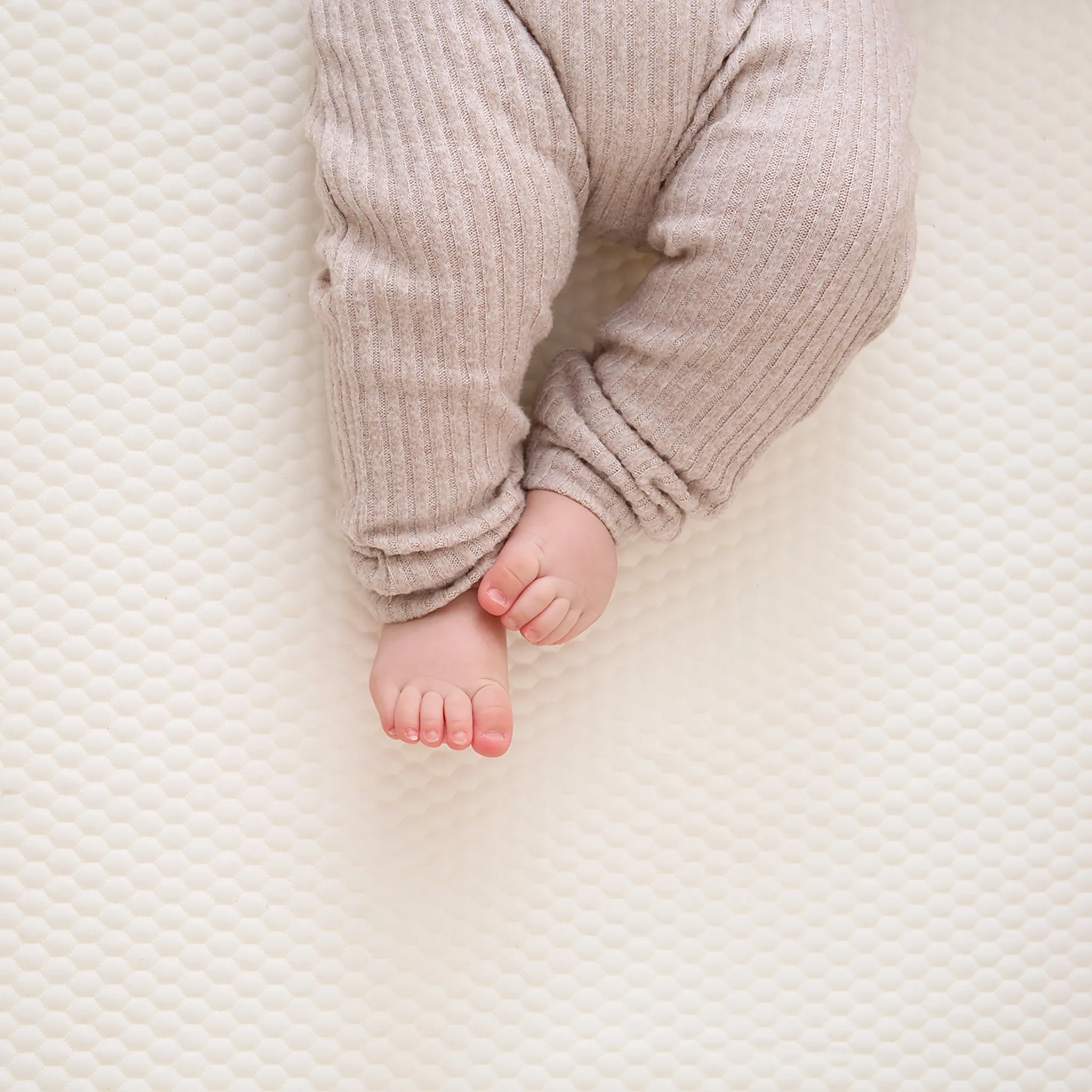 Tiny Dreamer™  - Premium Foam Folding Travel Cot Mattress To Fit Nuna Sena Aire (94 x 66cm)