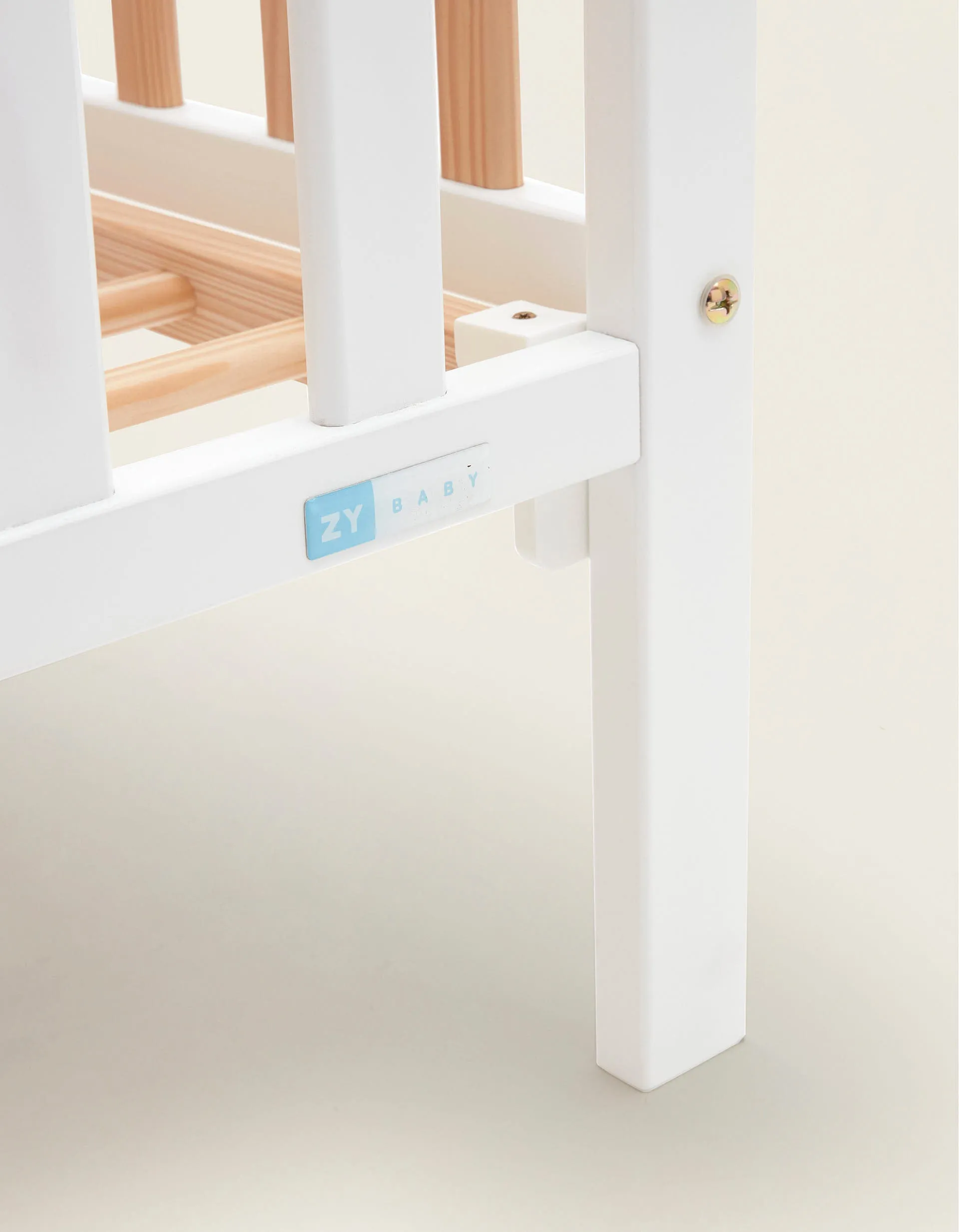 Two-Colour Cot Zy Baby