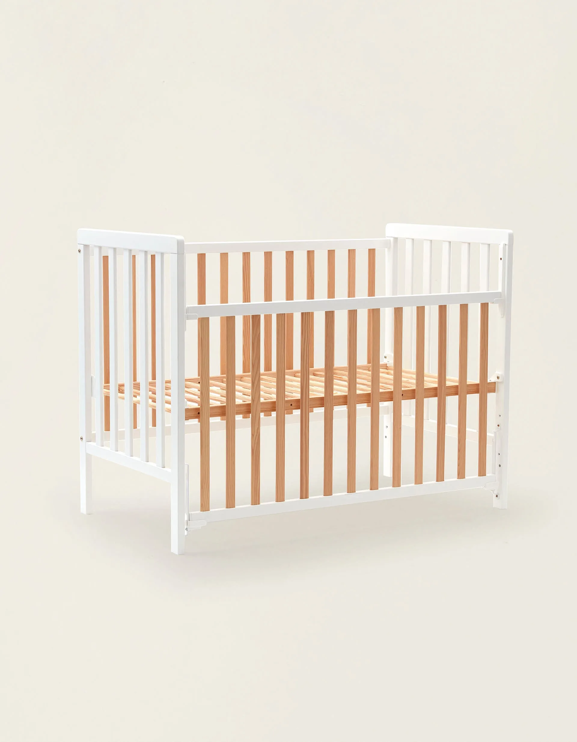 Two-Colour Cot Zy Baby