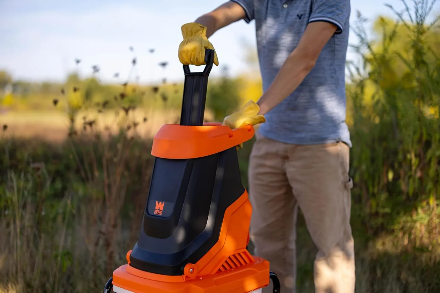 WEN 41130 Electric Wood Chipper and Shredder, 15-Amp, Black